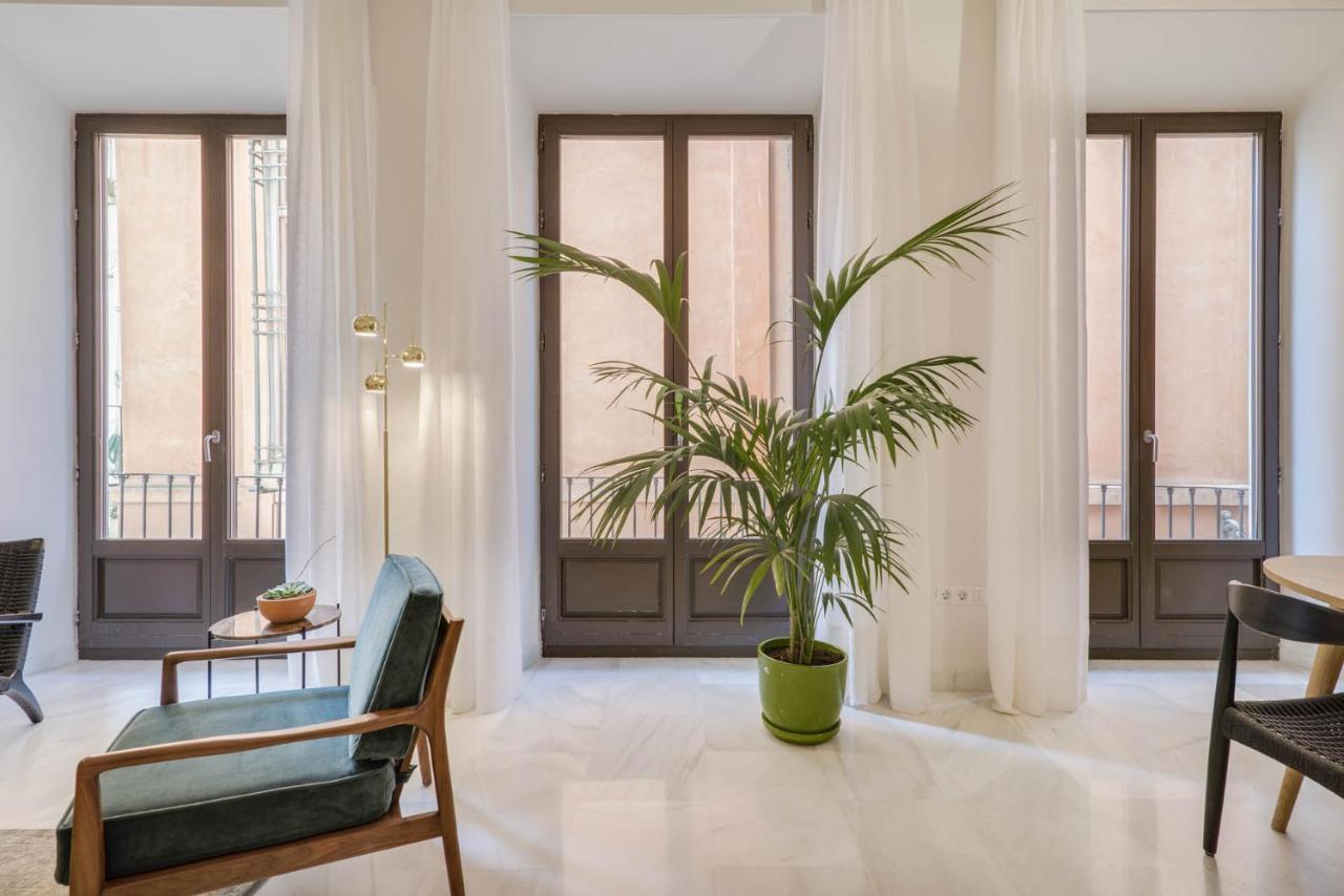 Larios Suites In Malaga By Solaga Holiday Homes Exterior photo